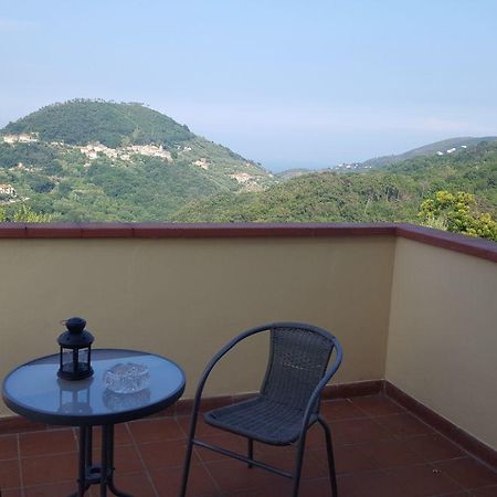 B&B La Taverna Degli Angeli Vezzi Portio Ngoại thất bức ảnh