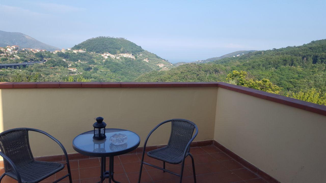 B&B La Taverna Degli Angeli Vezzi Portio Ngoại thất bức ảnh