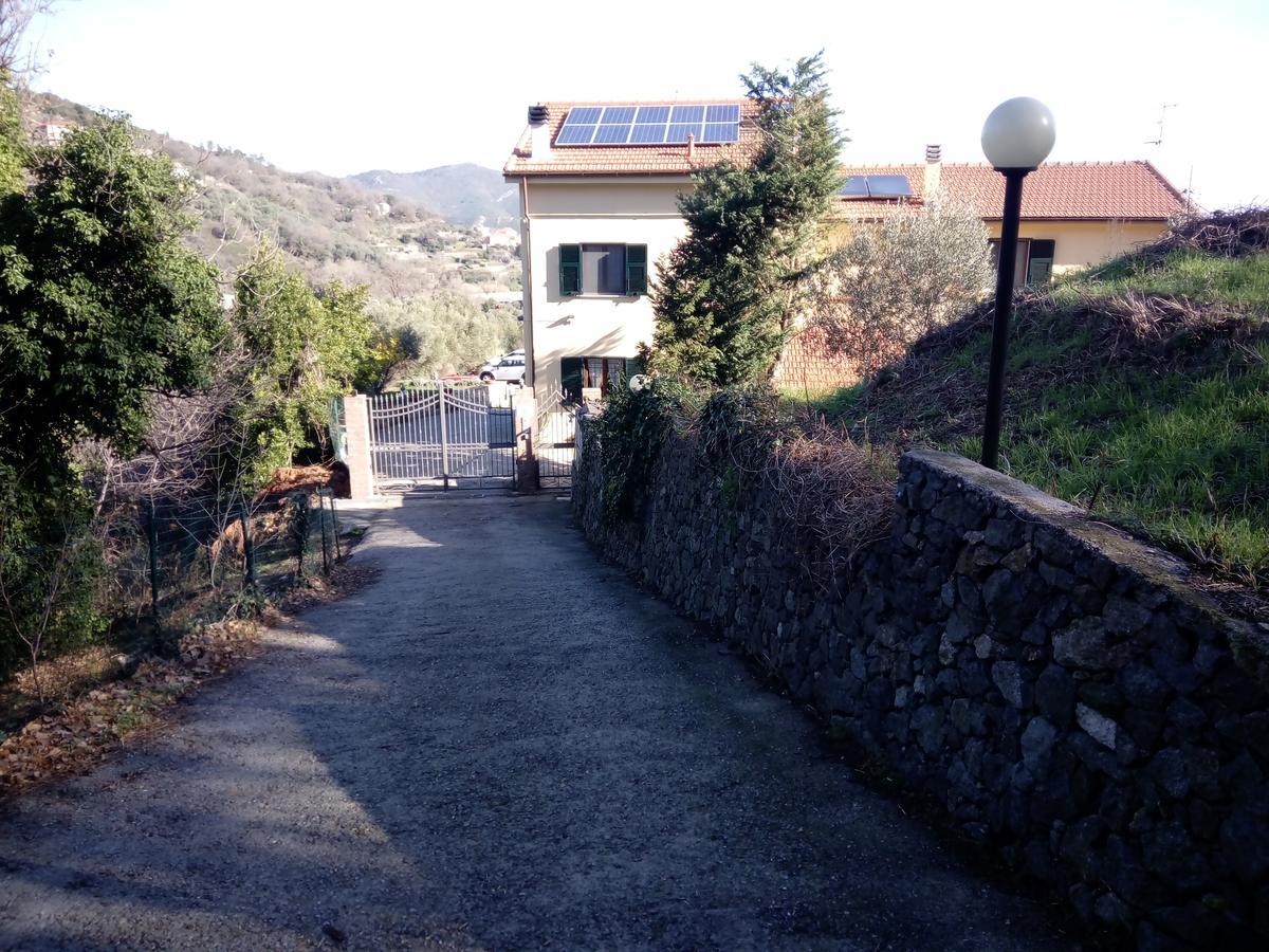 B&B La Taverna Degli Angeli Vezzi Portio Phòng bức ảnh