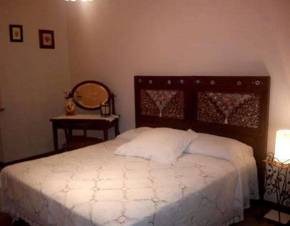 B&B La Taverna Degli Angeli Vezzi Portio Ngoại thất bức ảnh